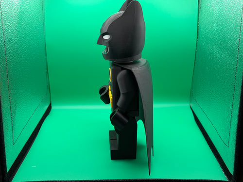 3D Printed Big Brick Batman Figure – Superhero Collectible | Block-Style Dark Knight Display | Comic Fan Gift