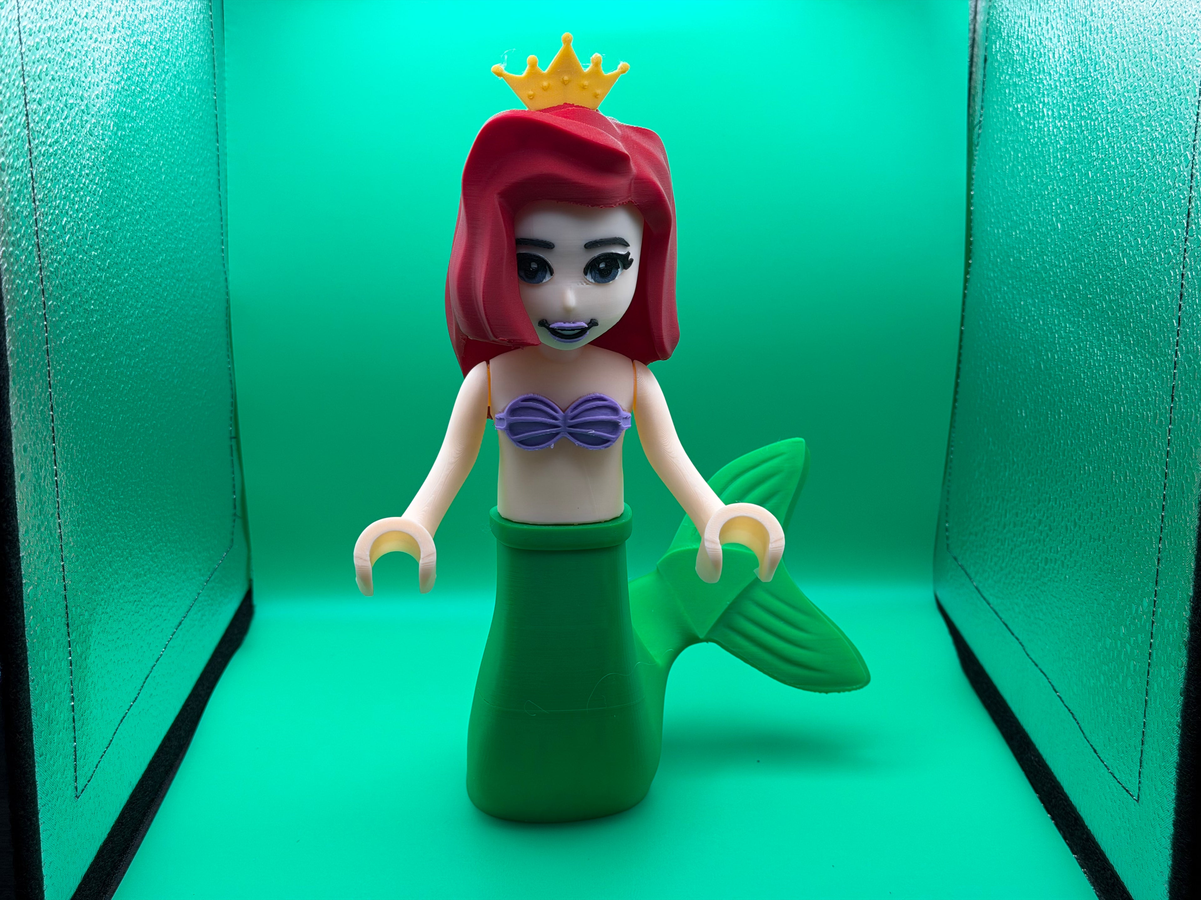 3D Printed Big Brick Ariel Figure – Little Mermaid Inspired Princess Collectible | Block-Style Character Display | Fan Gift