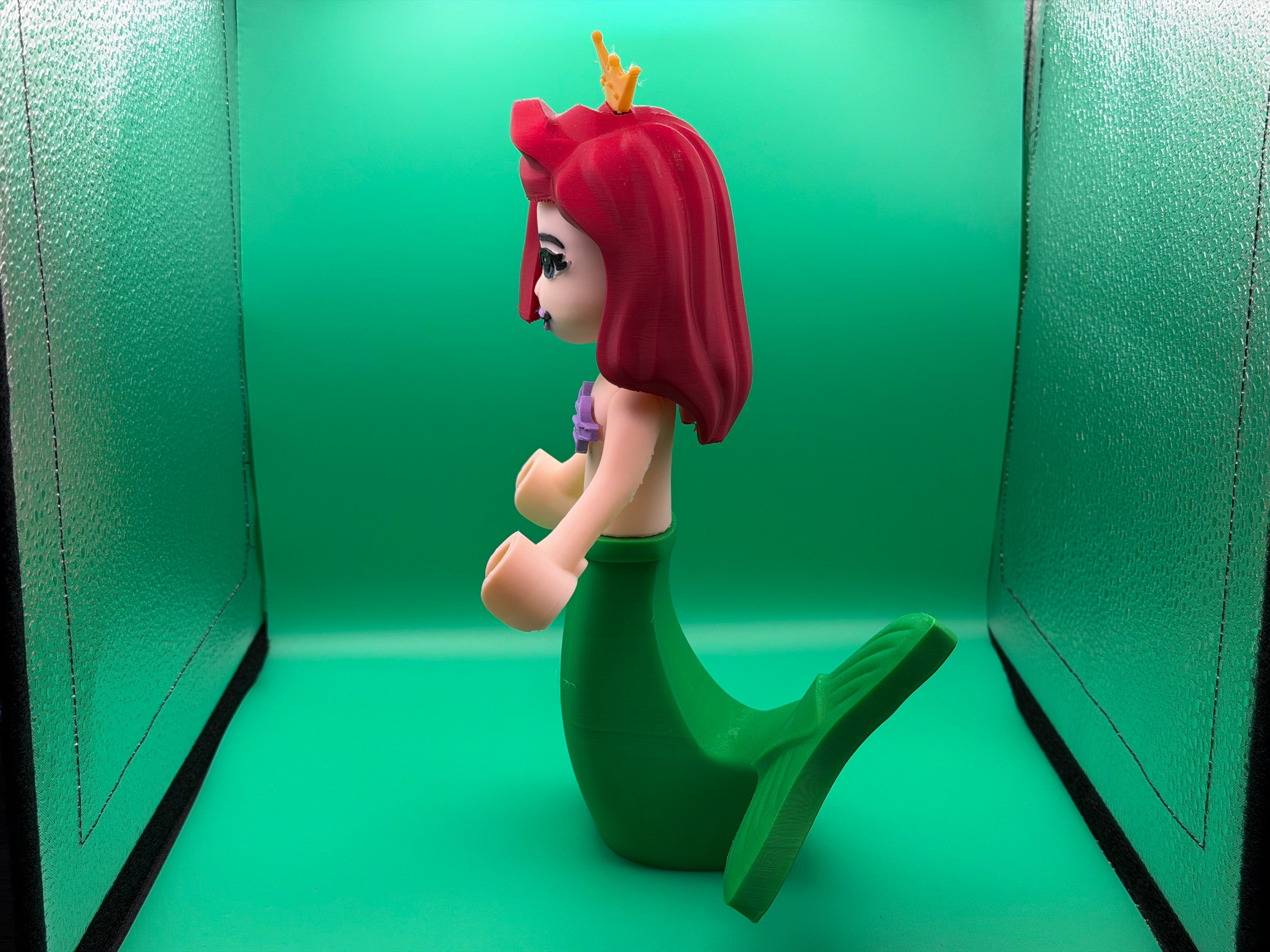 3D Printed Big Brick Ariel Figure – Little Mermaid Inspired Princess Collectible | Block-Style Character Display | Fan Gift