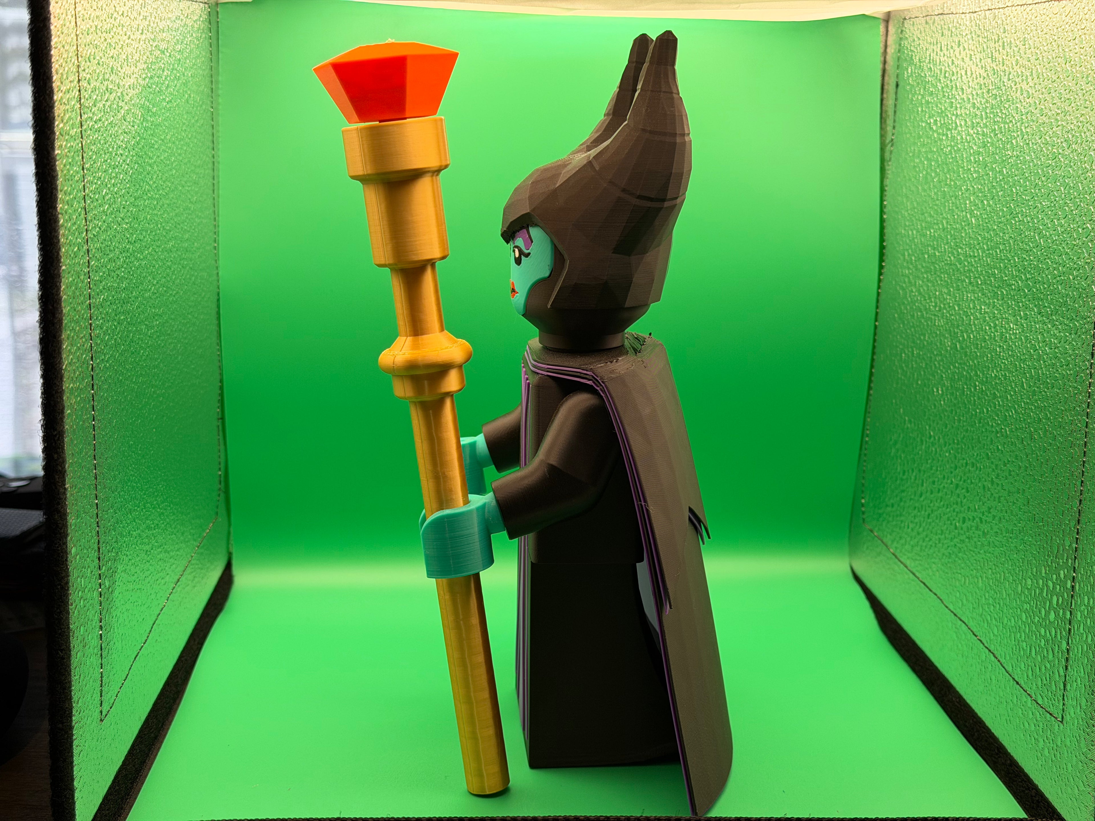 Big Brick Maleficent Figure – 3D Printed Villainess Collectible – Fantasy Display Toy – Custom Fan Art Figure