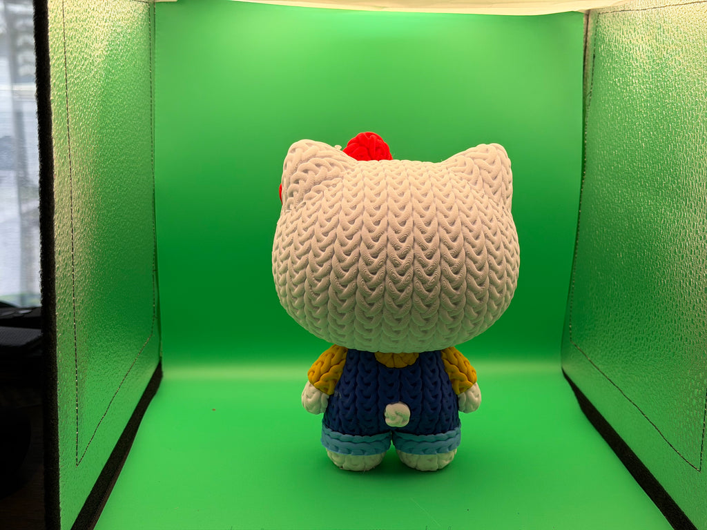 3D Printed Crocheted Hello Kitty Figure – Cute Cartoon Character Collectible Display Piece 🎀🐱