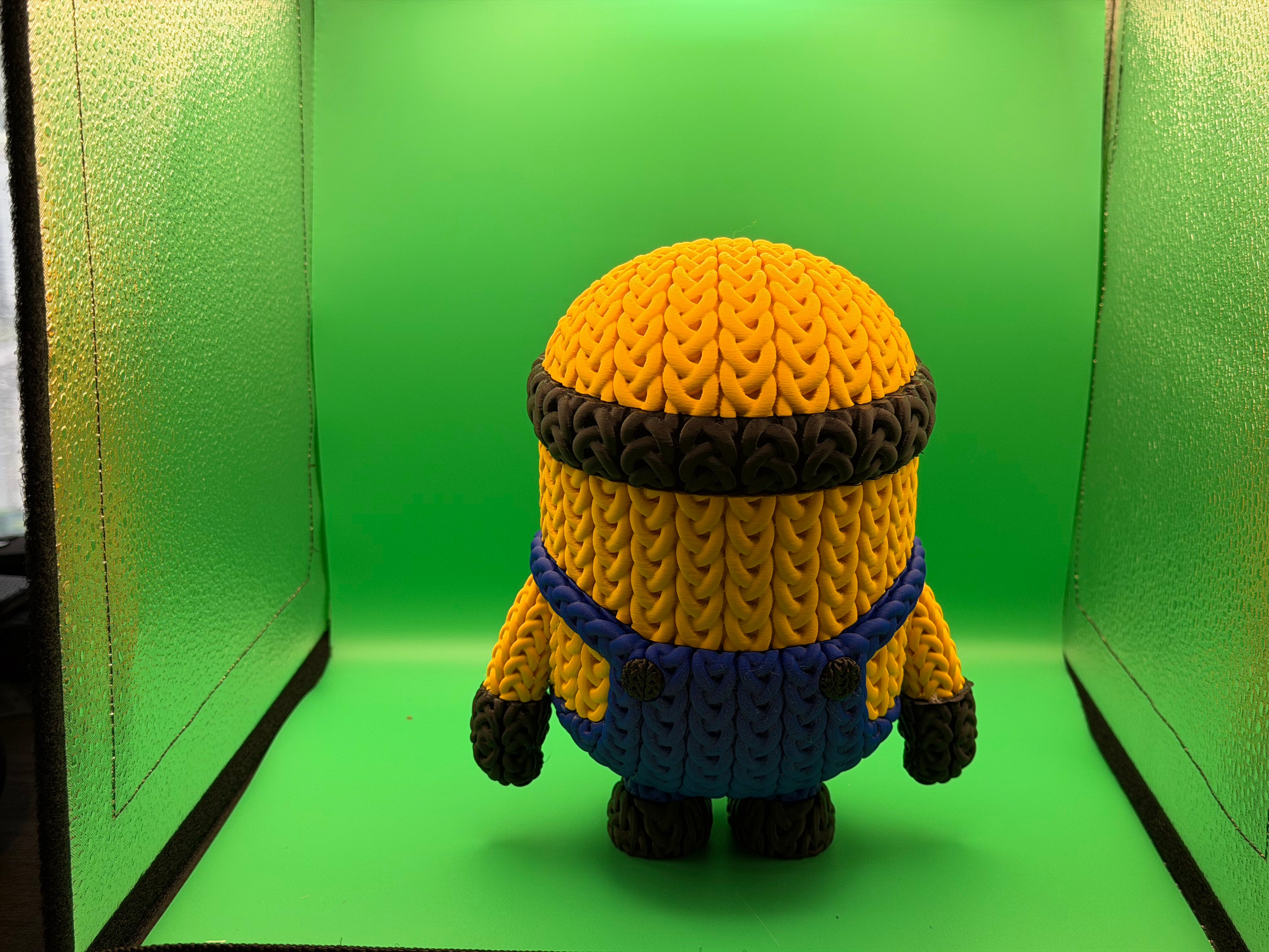 3D Printed Crocheted Bob Minion Figure – Cute Two-Eyed Minion Collectible Display Piece 💛🧸