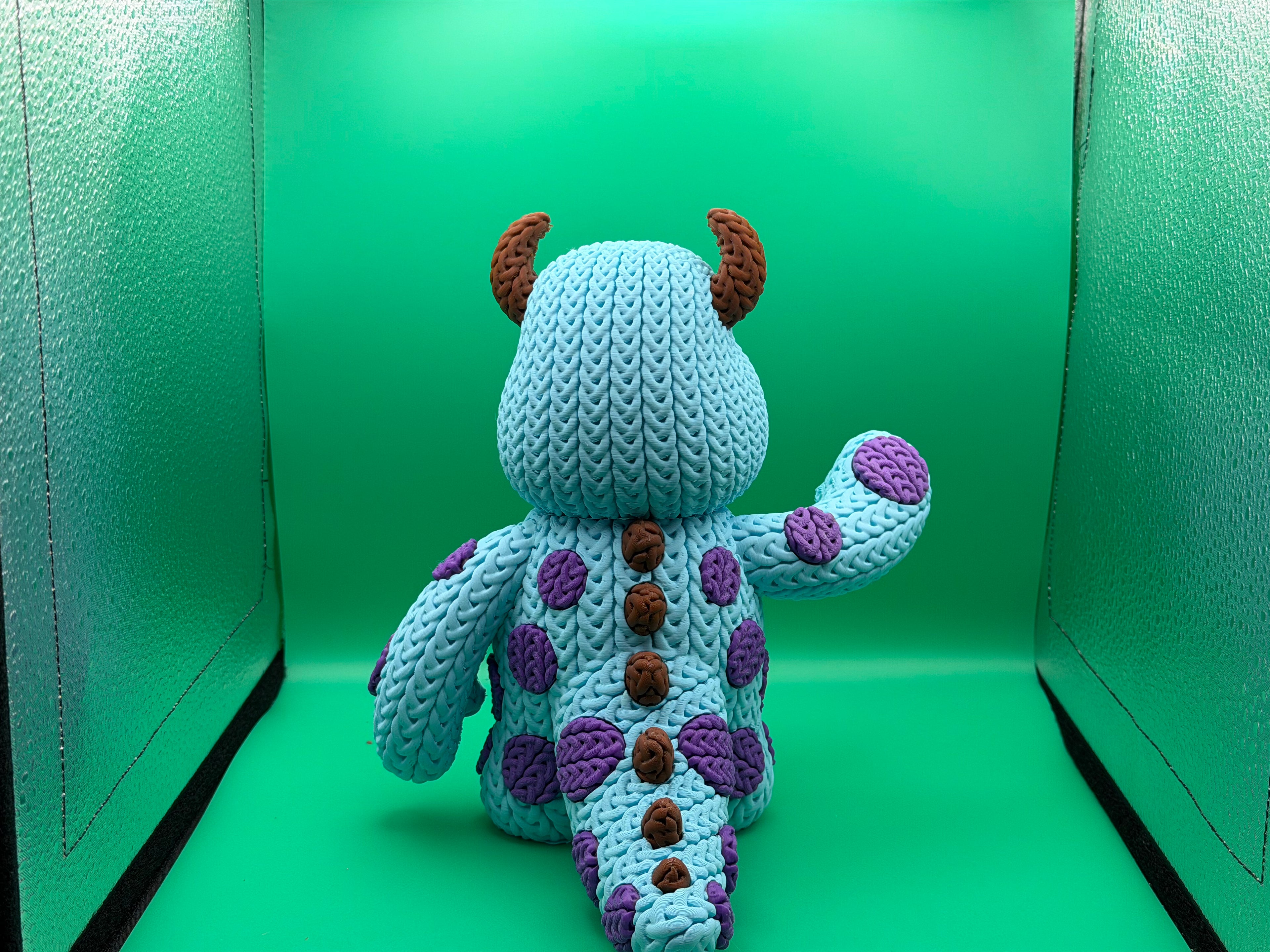 3D Printed Crocheted Sully Monster Figure – Cute Movie Character Collectible Display Piece 💙👹