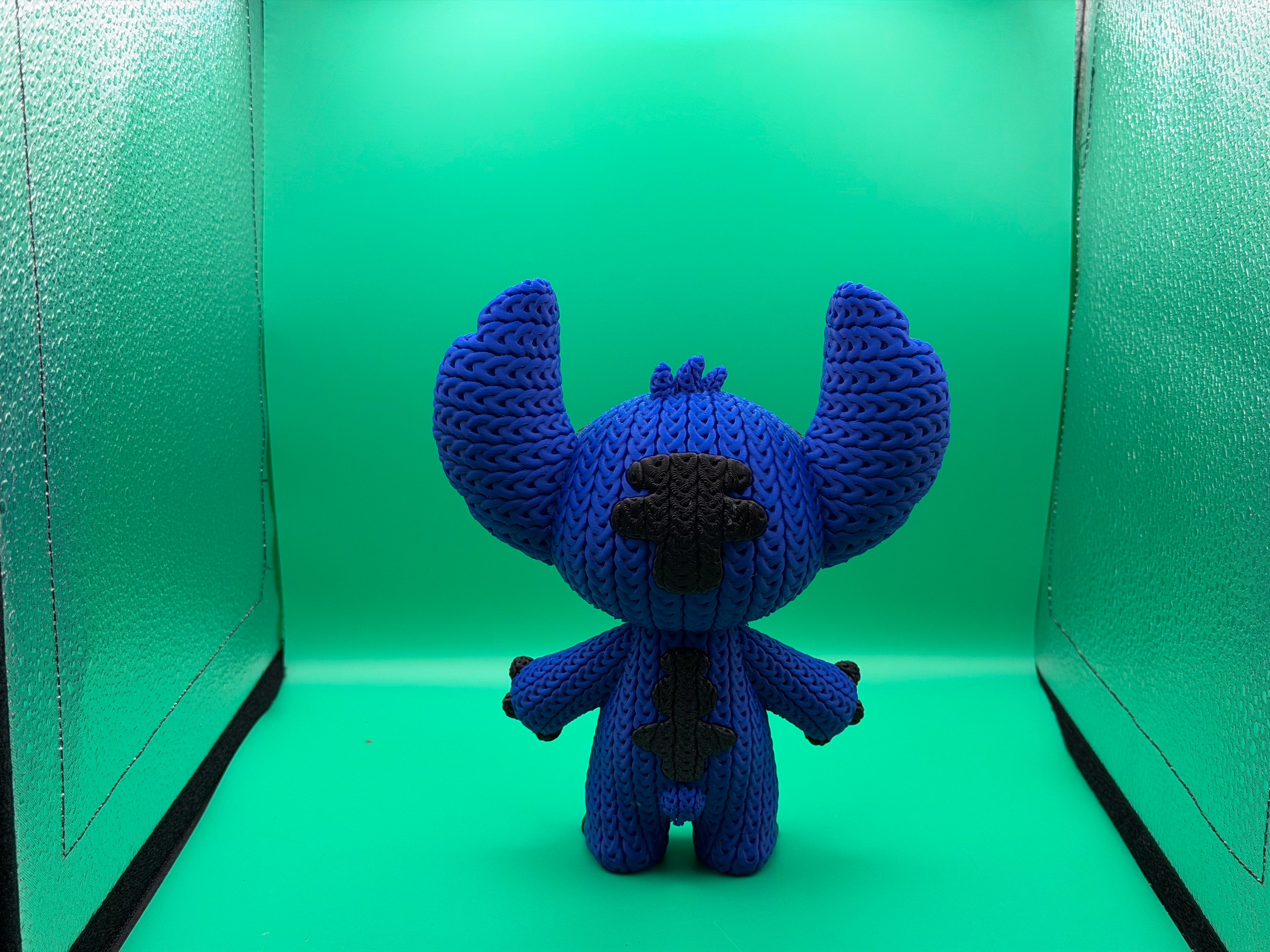 3D Printed Crocheted Stitch Figure – Cute Blue Alien Collectible Display Piece 💙👽