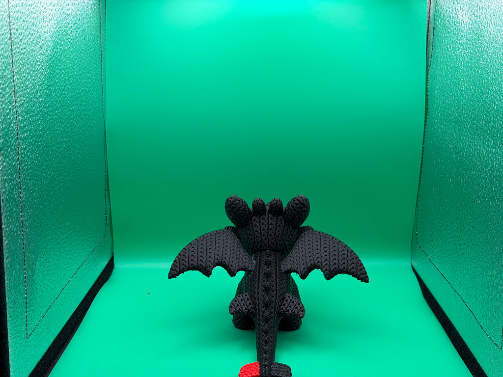 3D Printed Crocheted Toothless Dragon Figure – Cute Night Fury Collectible Display Piece 🐉🖤