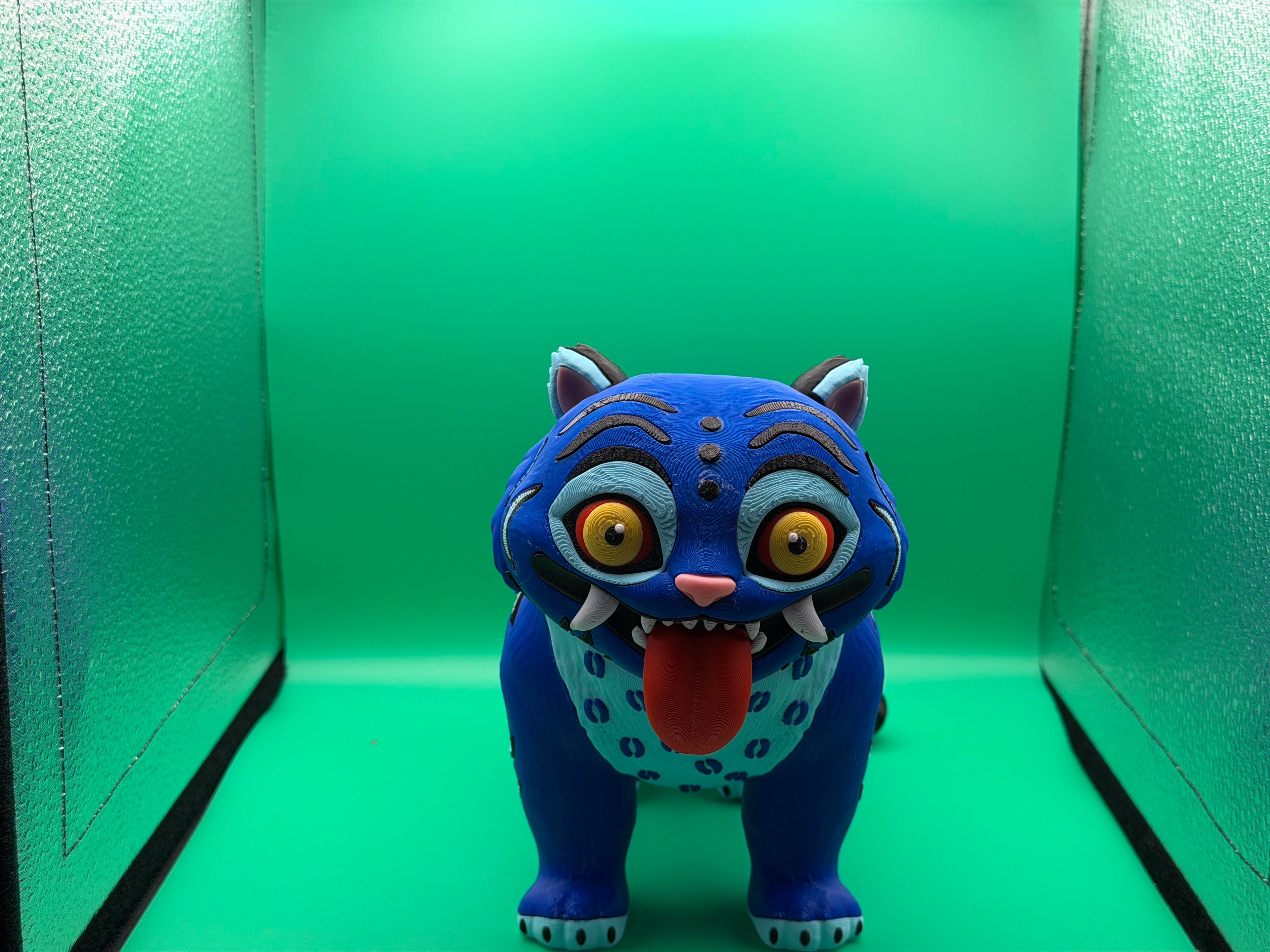 3D Printed Derpy Tiger Figure – Cute Funny Animal Collectible Display Piece 🐯😄