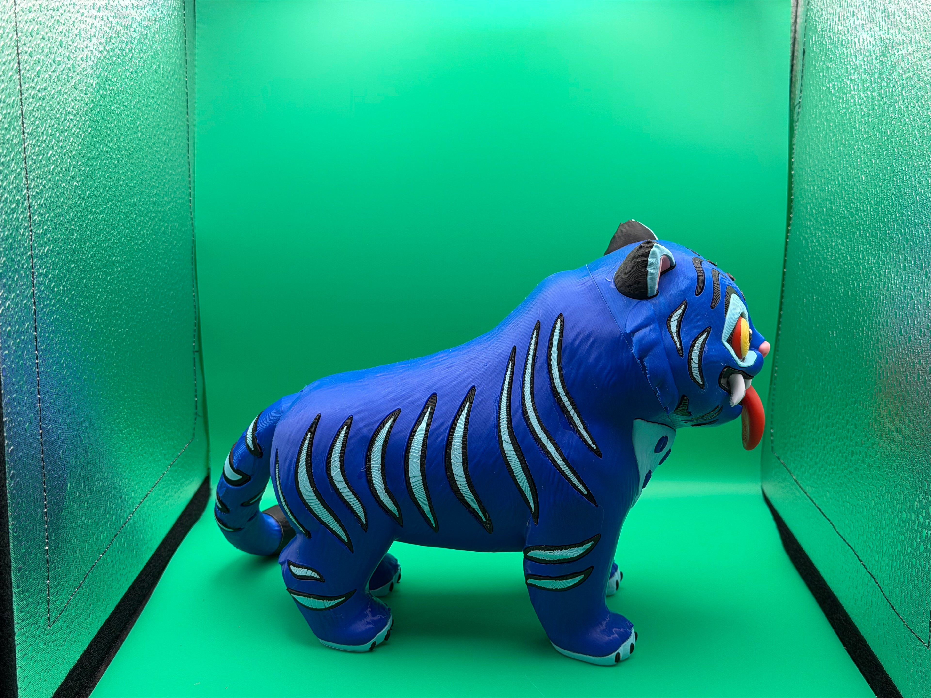 3D Printed Derpy Tiger Figure – Cute Funny Animal Collectible Display Piece 🐯😄