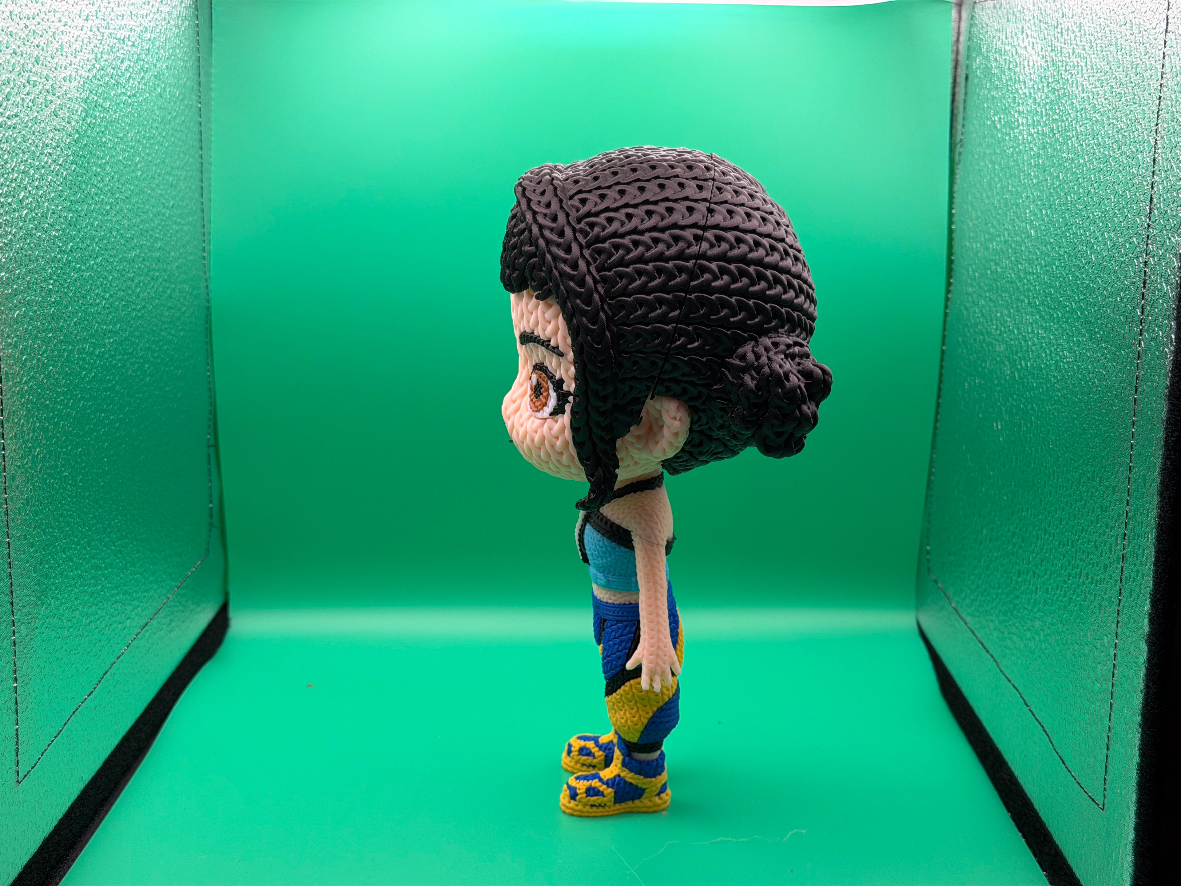 3D Printed Crocheted Zoey Figure – Cute Character Collectible Display Piece 💜✨