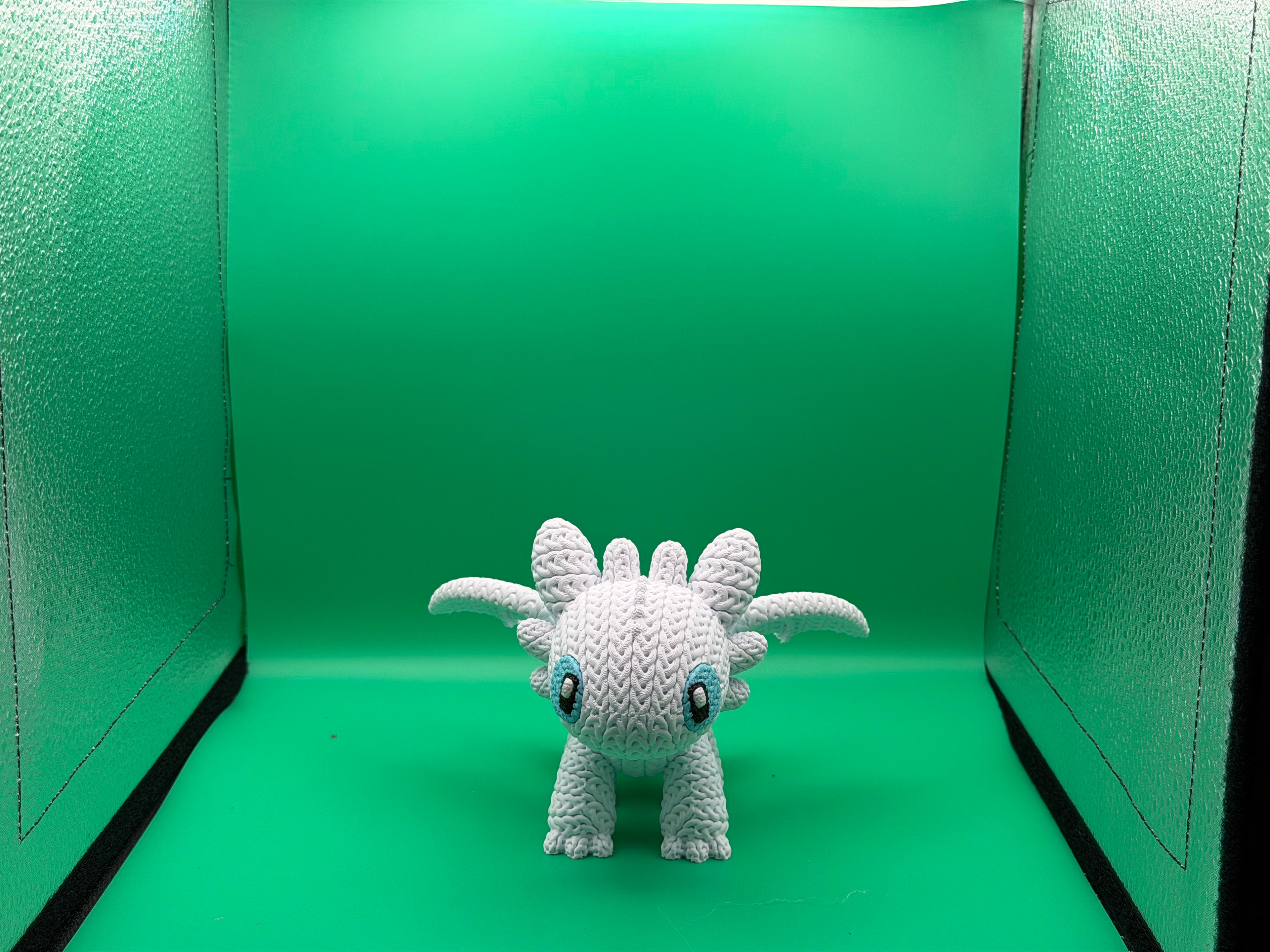3D Printed Crocheted Light Fury Dragon Figure – Cute White Dragon Collectible Display Piece 🤍🐉