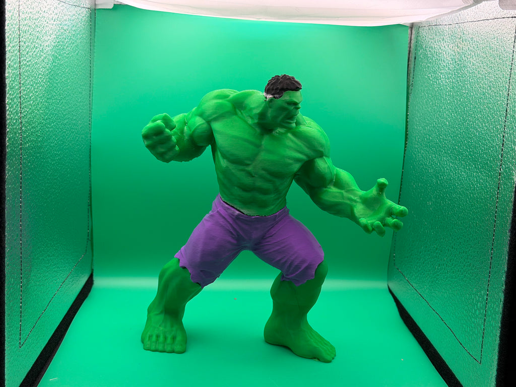 3D Printed Hulk Figure – Powerful Superhero Collectible Display Piece 💚💥