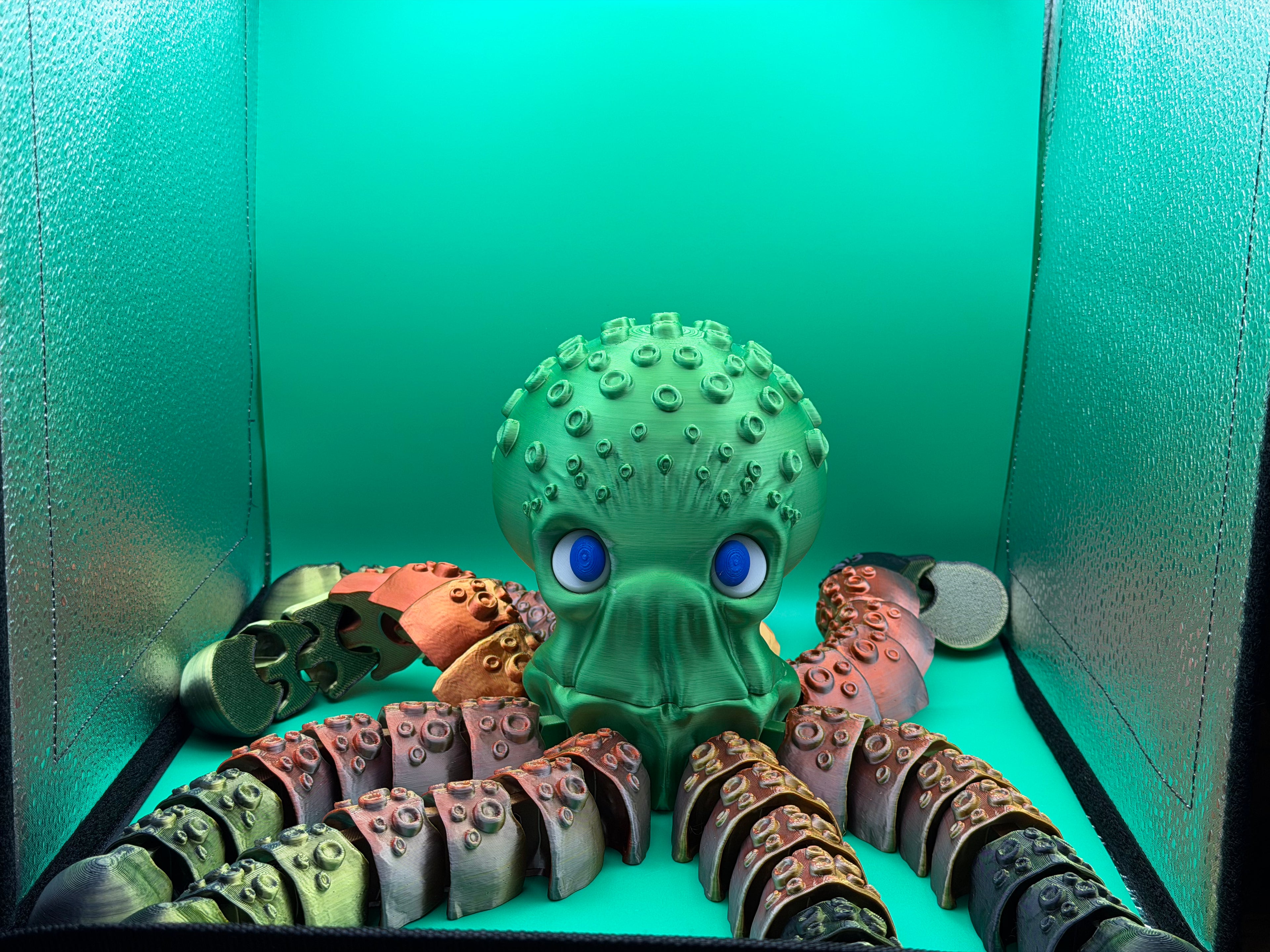 3D Printed Articulated Octopus – Flexible Fidget Toy, Poseable Sea Creature Desk Toy, Fun Gift for Kids and Adults