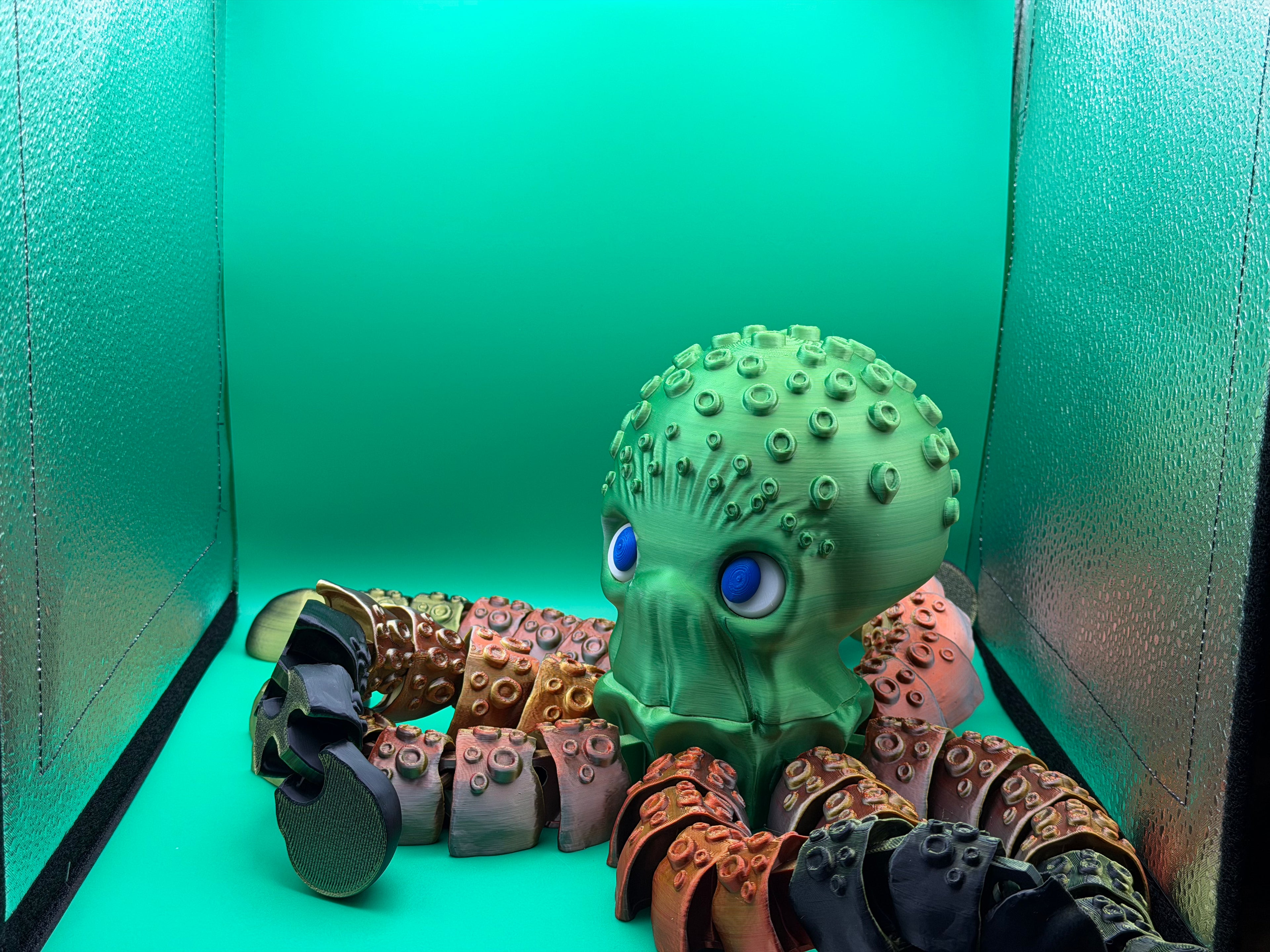 3D Printed Articulated Octopus – Flexible Fidget Toy, Poseable Sea Creature Desk Toy, Fun Gift for Kids and Adults