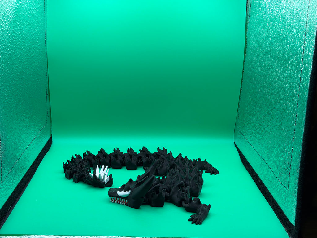 Articulated Venom-Inspired Dragon – 3D Printed Flexible Symbiote-Style Dragon Collectible Display Piece 🖤🐉