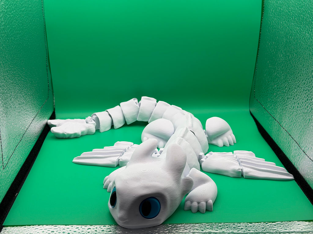 24-Inch Articulated Light Fury Dragon – 3D Printed Flexible White Dragon Collectible Display Piece 🤍🐉