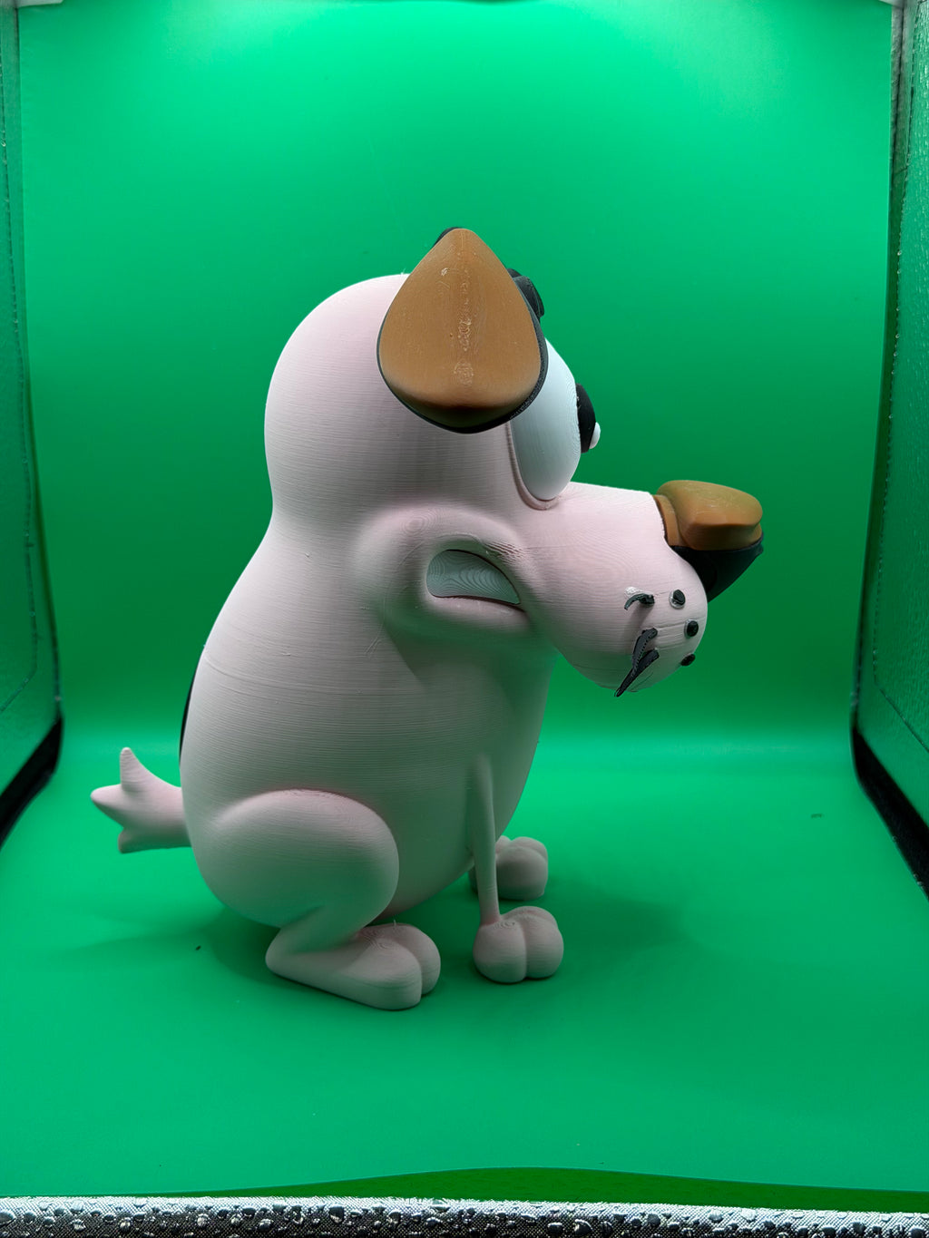3D Printed Courage the Cowardly Dog Figure – Cute Cartoon Dog Collectible Display Piece 💜🐶